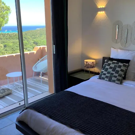 Azura, Vue Panoramique Et Proche A Santa Giulia, Piscine Chauffee Villa *