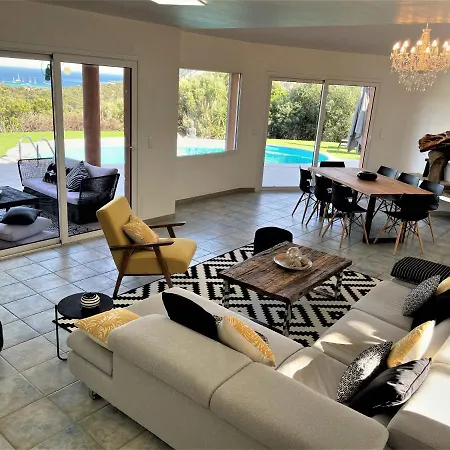 Azura, Vue Panoramique Et Proche A Santa Giulia, Piscine Chauffee Porto-Vecchio (Corsica)