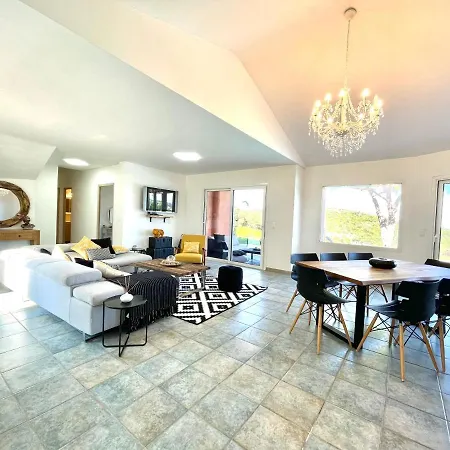 Vila Azura, Vue Panoramique Et Proche A Santa Giulia, Piscine Chauffee