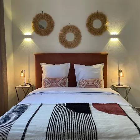 Azura, Vue Panoramique Et Proche A Santa Giulia, Piscine Chauffee Vila *